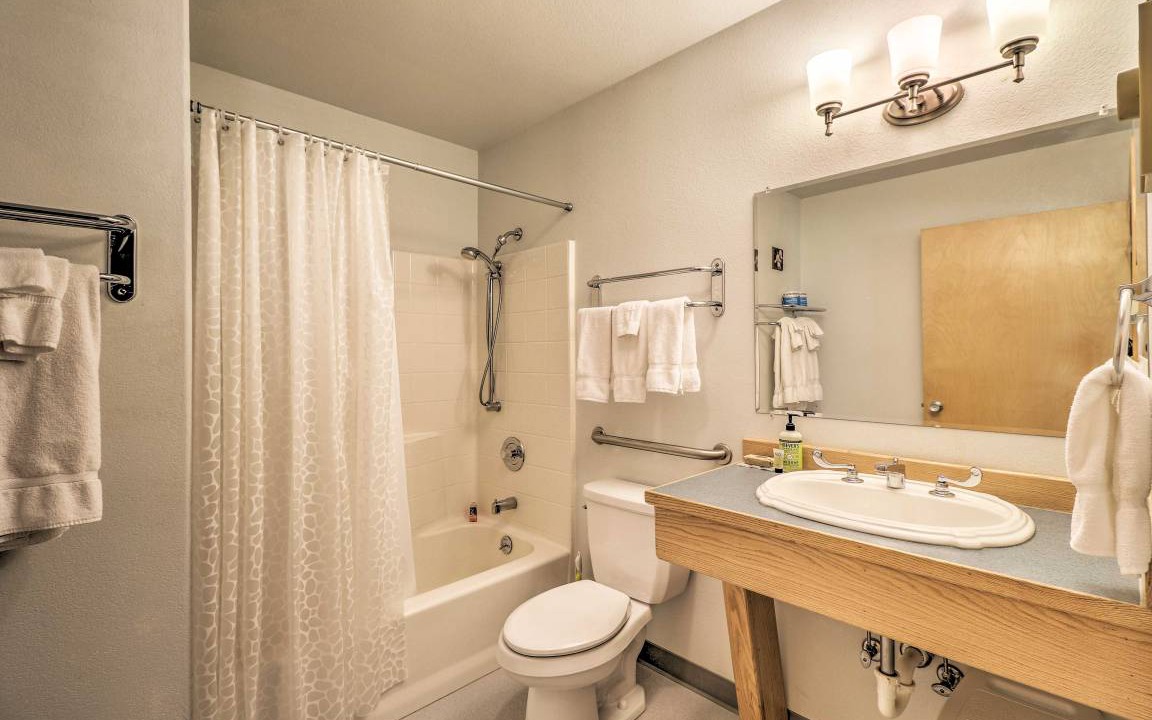 Photo of Bathroom in Trego