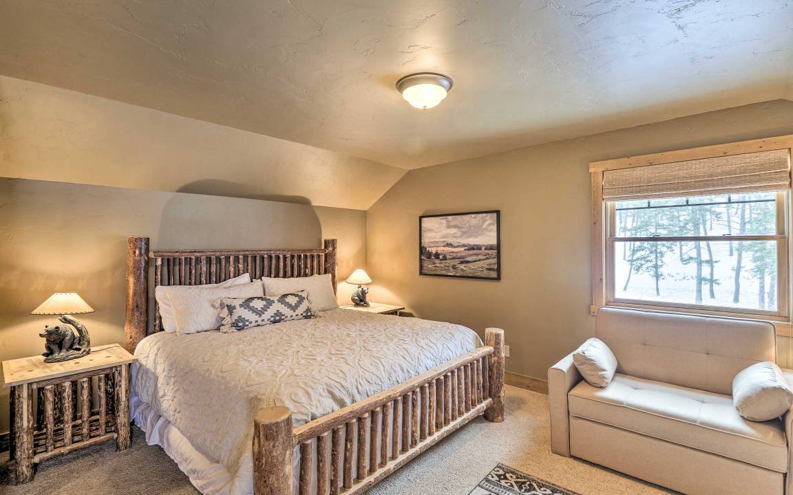 Photo of Bedroom in Eureka