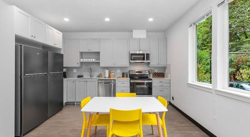 Photo of Kitchen in North Queen Anne