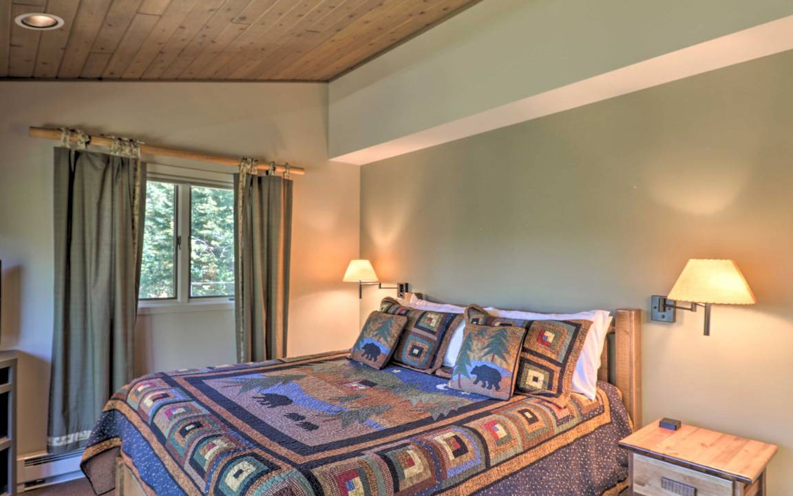 Photo of Bedroom in West Glacier