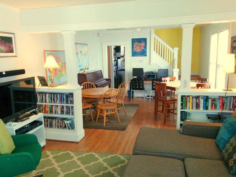 Photo of Livingroom in Old North Columbus