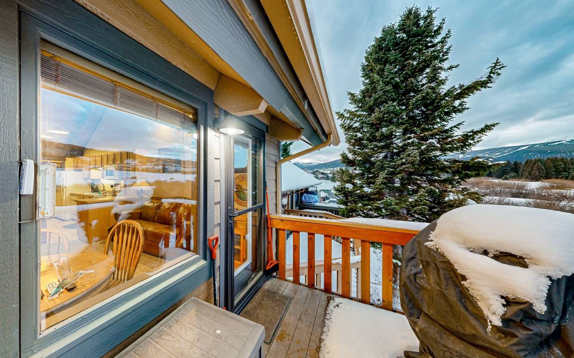 Photo of Patio Balcony in Big Sky Meadow Village