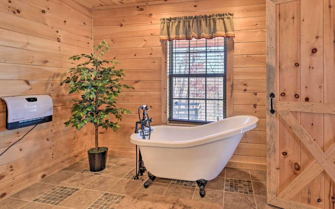 Photo of Bathroom in Berea