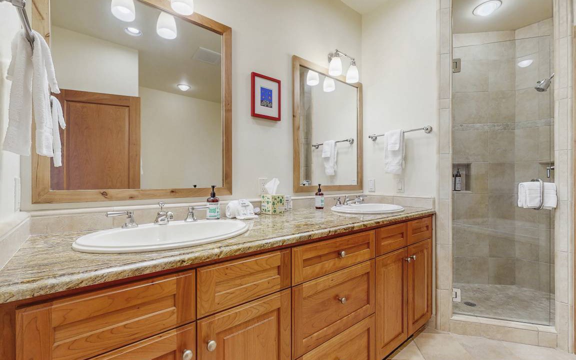 Photo of Bathroom in Elkhorn Village
