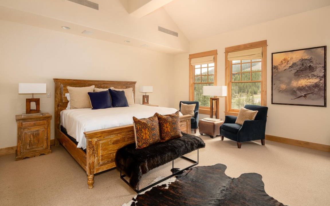 Photo of Bedroom in Saddle Ridge
