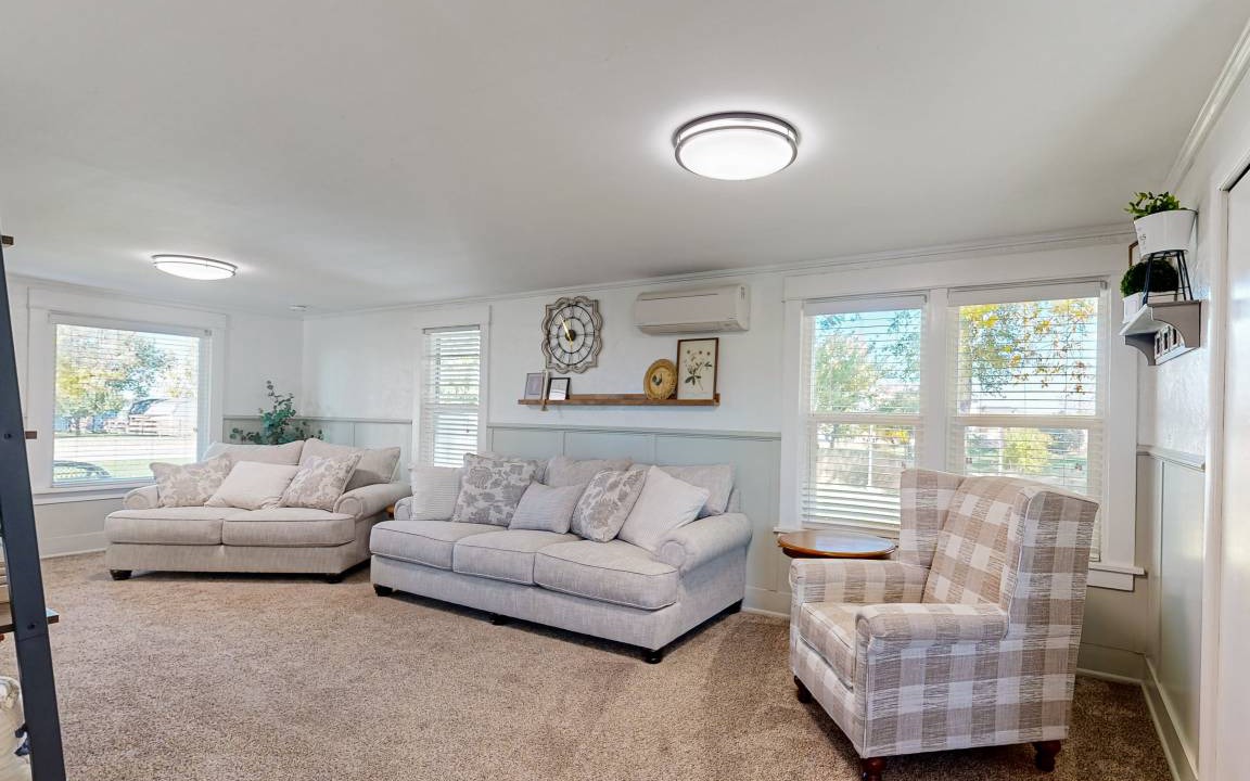 Photo of Livingroom in Burley
