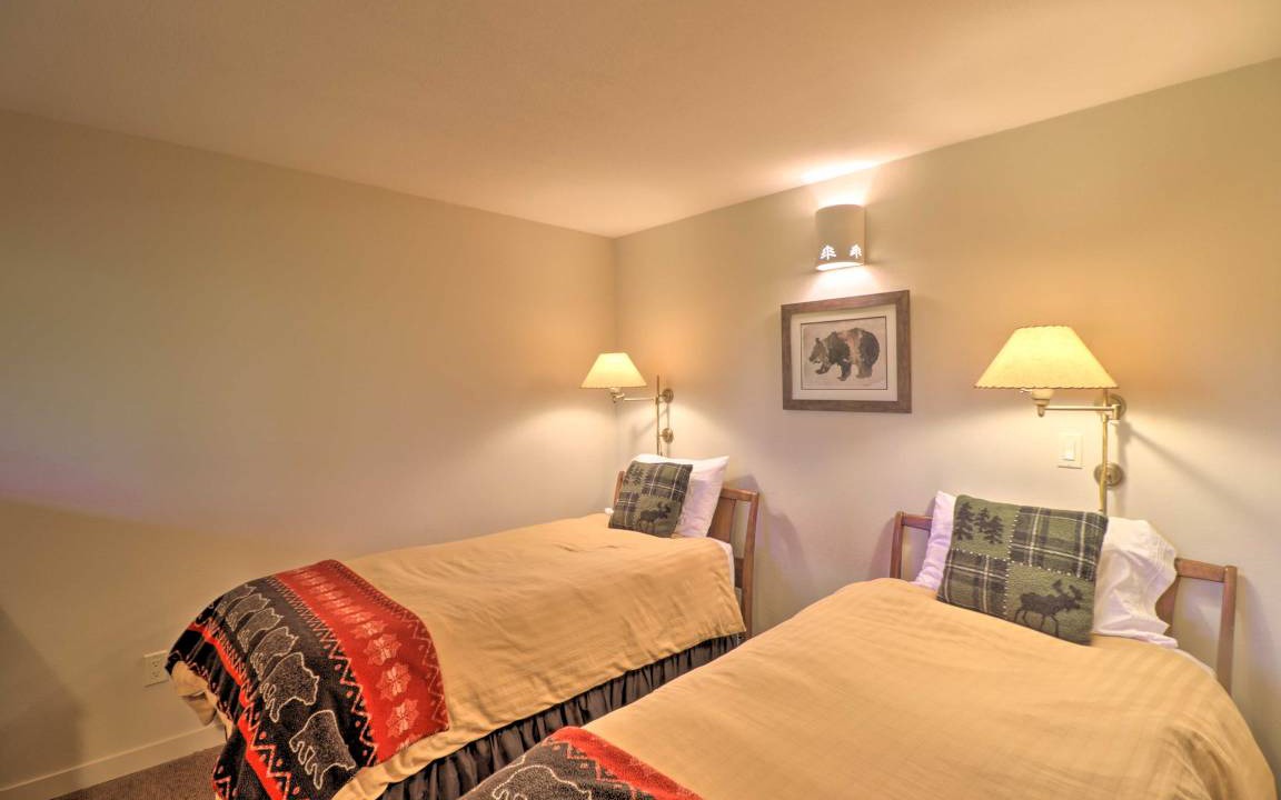 Photo of Bedroom in West Glacier