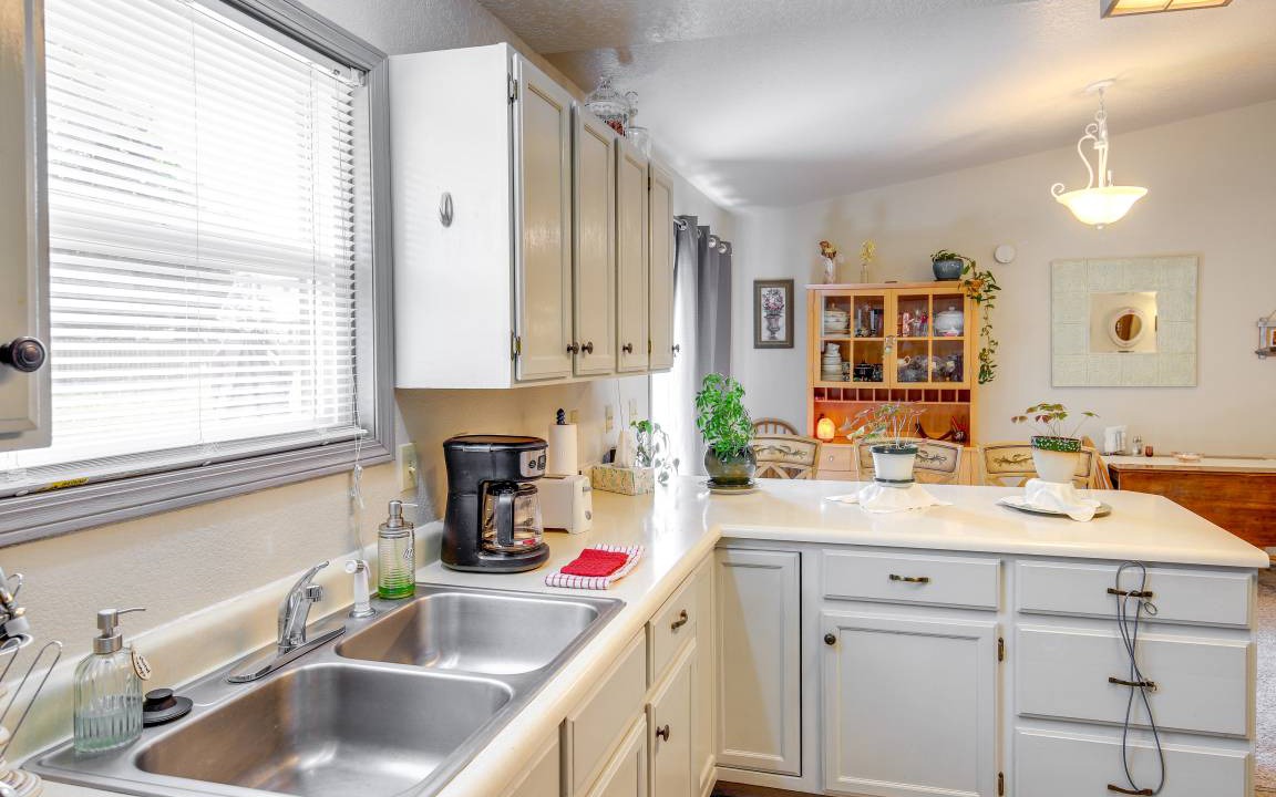 Photo of Kitchen in River Road