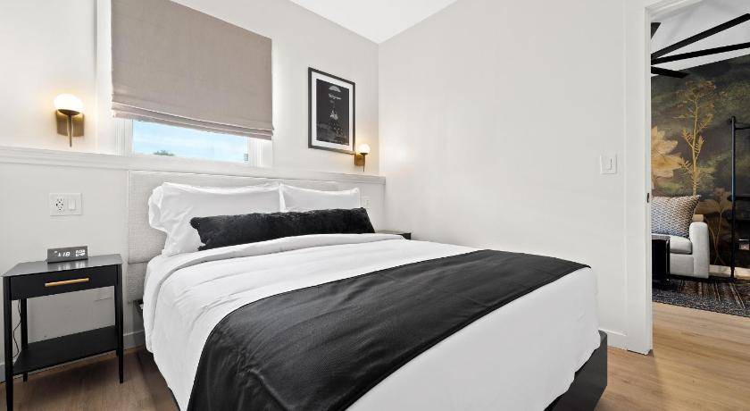Photo of Bedroom in Little Italy