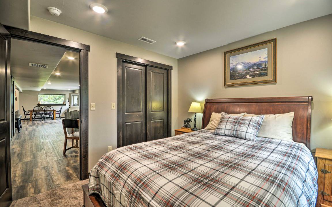 Photo of Bedroom in McLeod