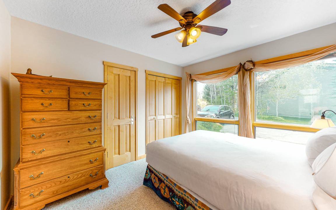 Photo of Bedroom in Moose Wilson Road