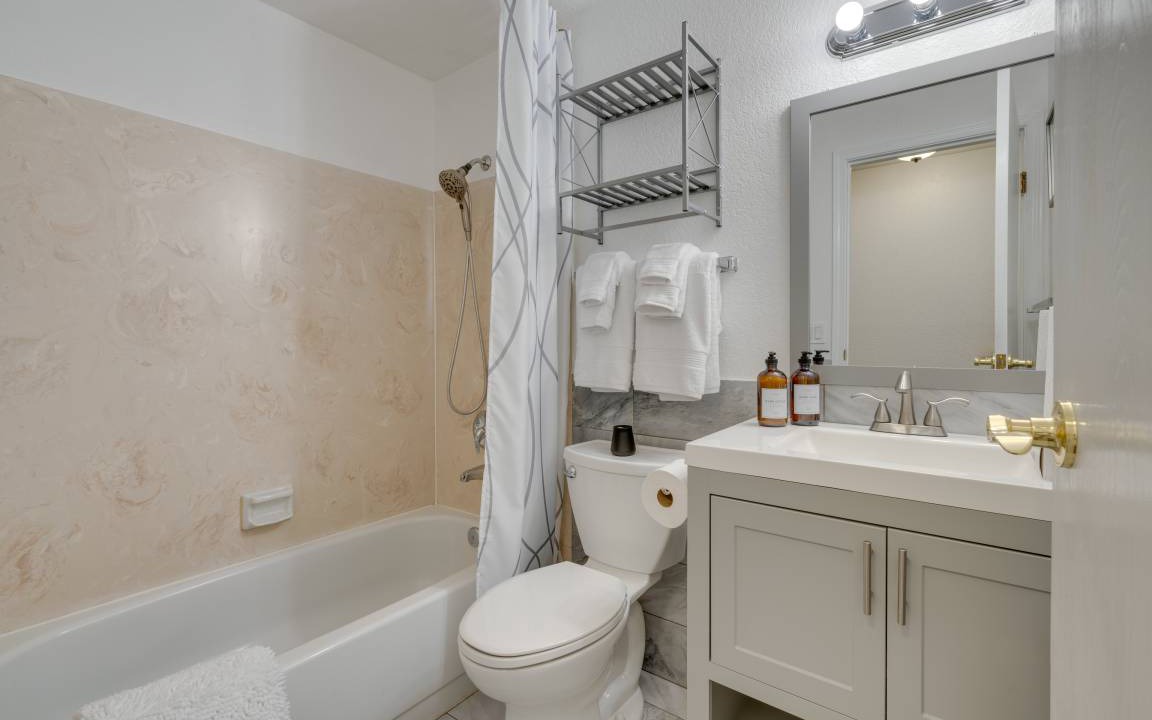 Photo of Bathroom in Kenmore