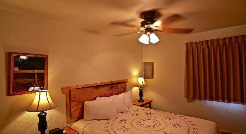 Photo of Bedroom in Gardiner