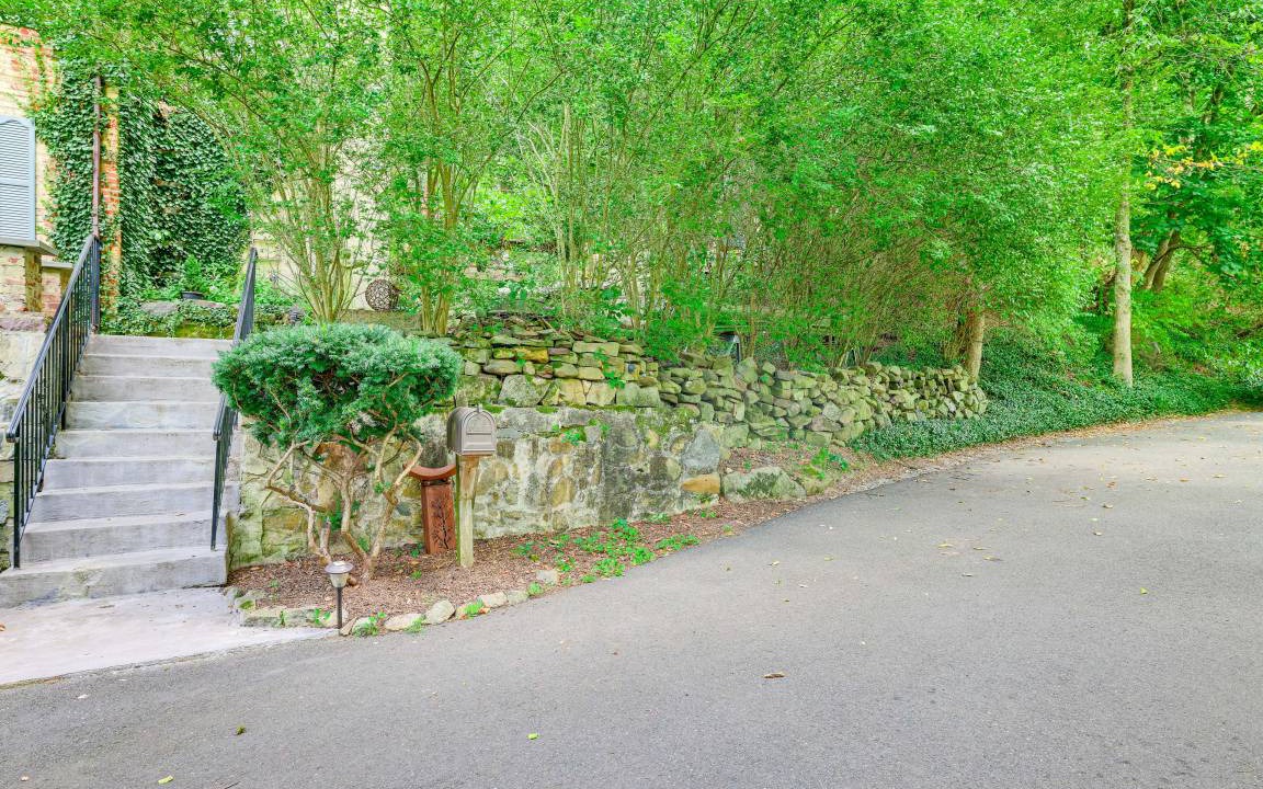 Photo of Others in Lambertville