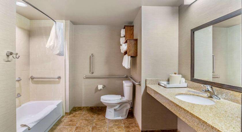 Photo of Bathroom in Minot