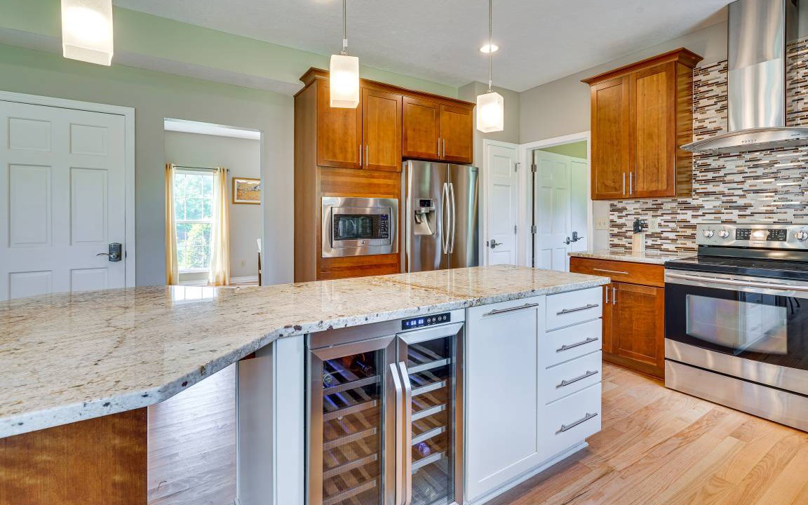 Photo of Kitchen in Lewis Center