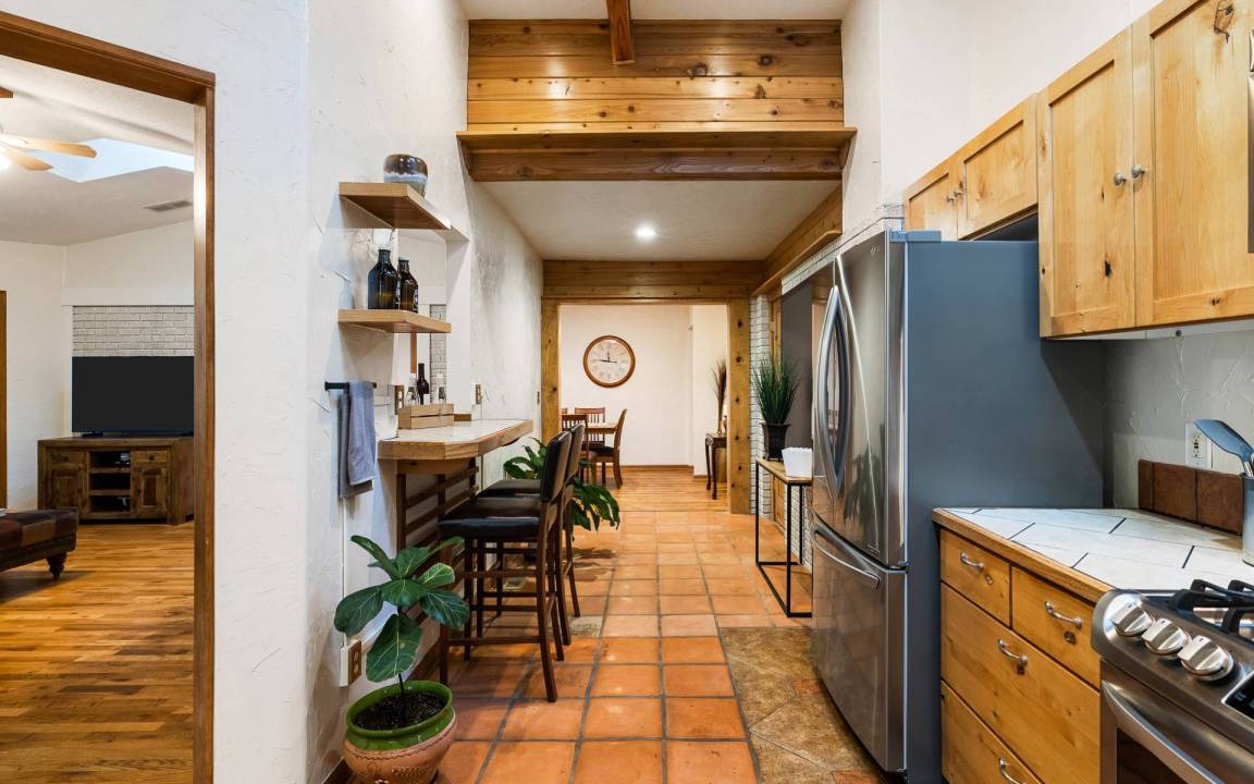 Photo of Kitchen in Central Rim