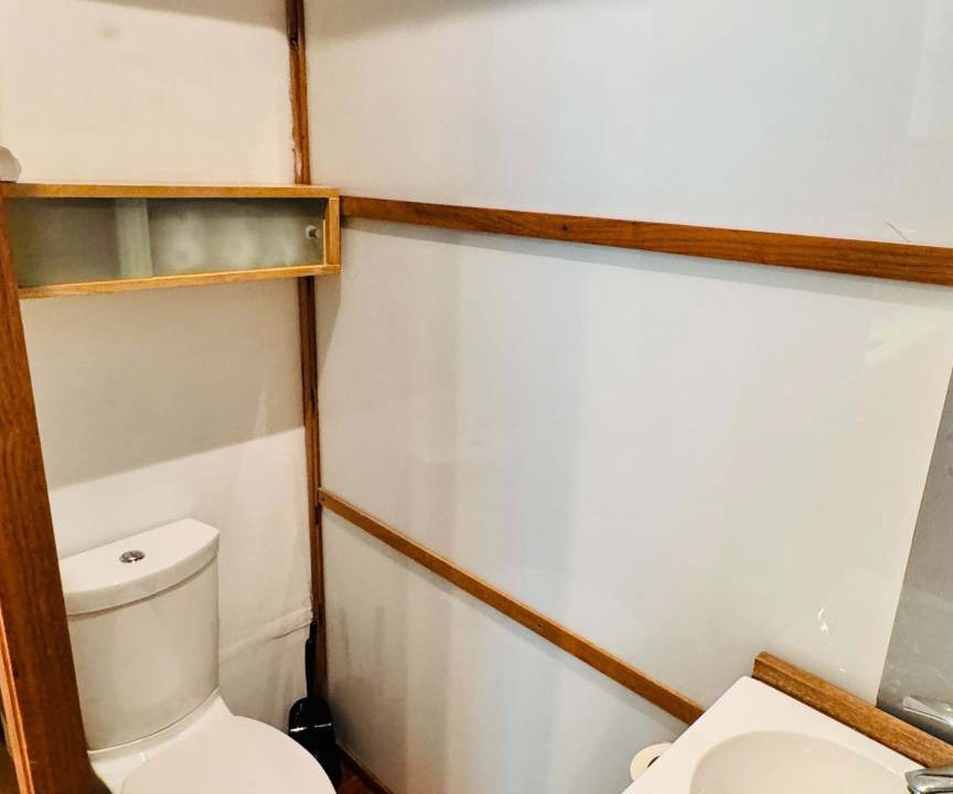 Photo of Bathroom in Graduate Hospital