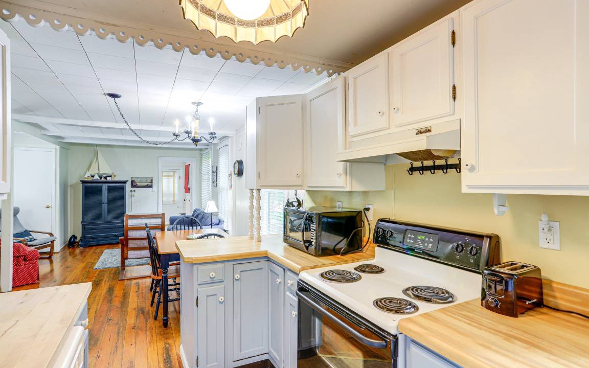 Photo of Kitchen in Lakeside