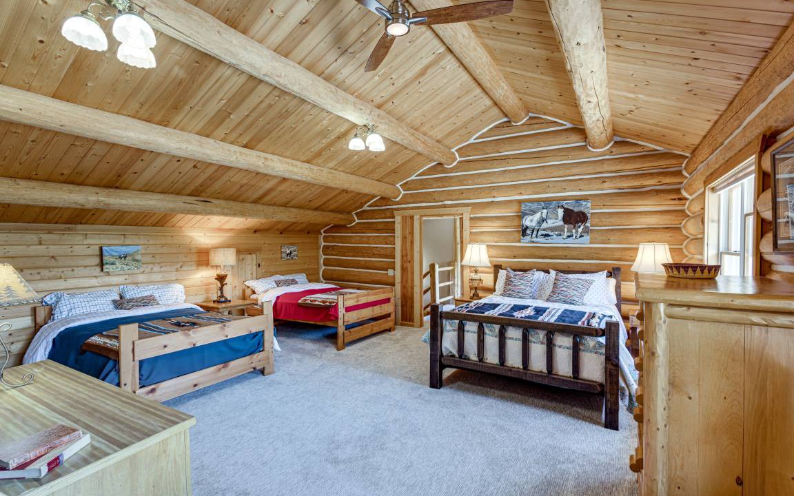 Photo of Bedroom in Custer County