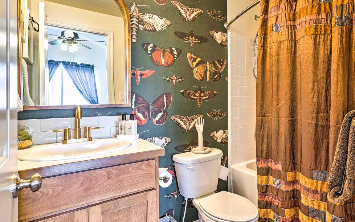 Photo of Bathroom in Southwest Ada County Alliance