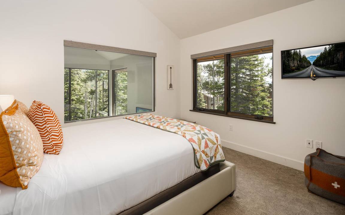 Photo of Bedroom in Big Sky