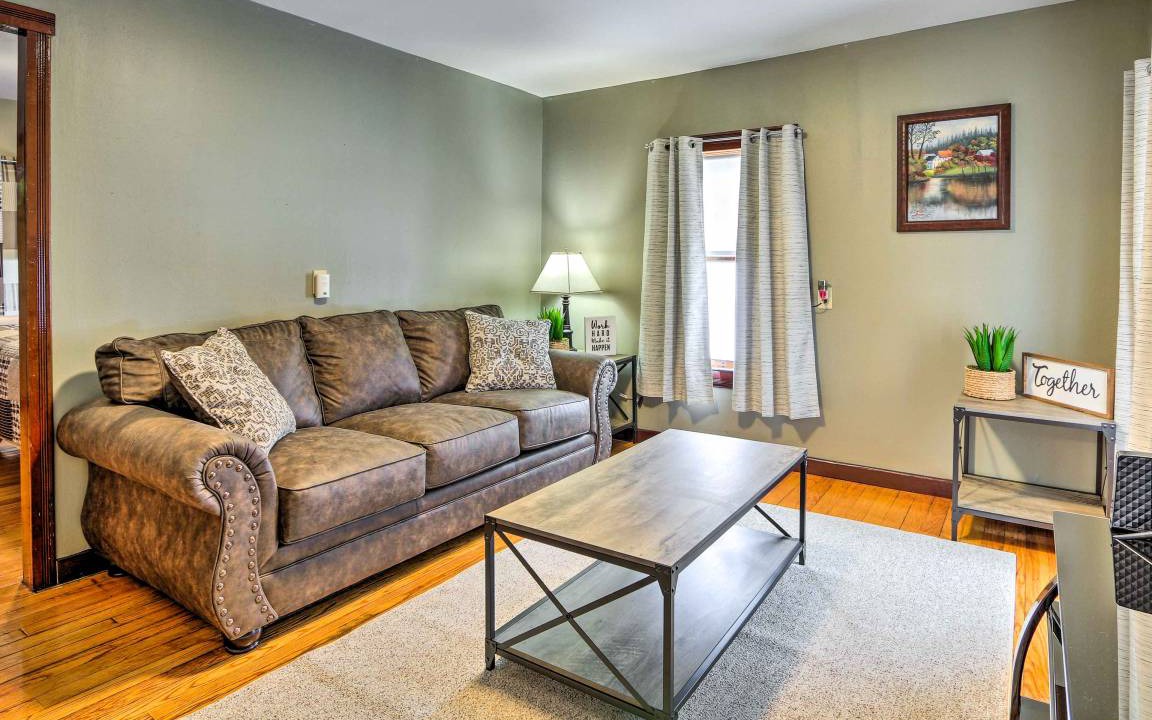 Photo of Livingroom in Carbon Hill