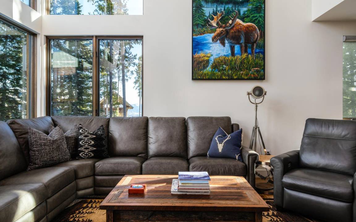 Photo of Livingroom in Big Sky