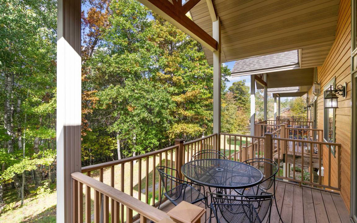 Photo of Patio Balcony in Lake Shore
