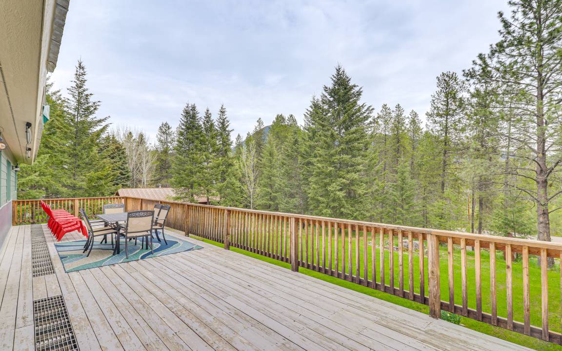 Photo of Patio Balcony in West Glacier