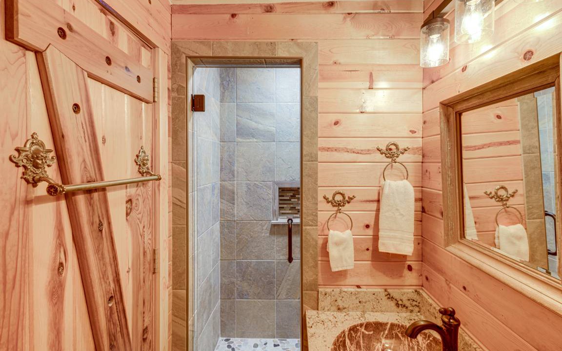 Photo of Bathroom in Custer County