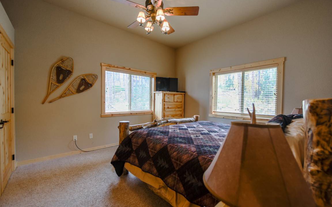 Photo of Bedroom in Lead