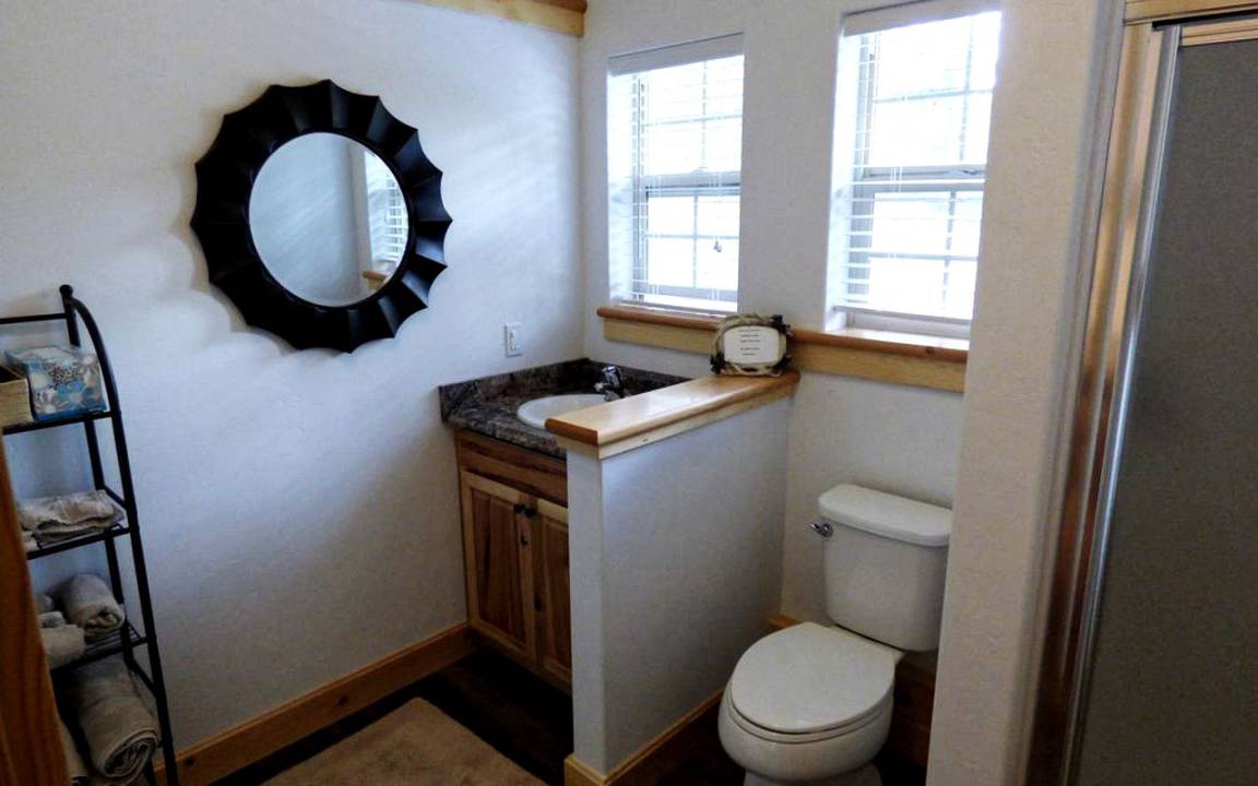Photo of Bathroom in Lakeside