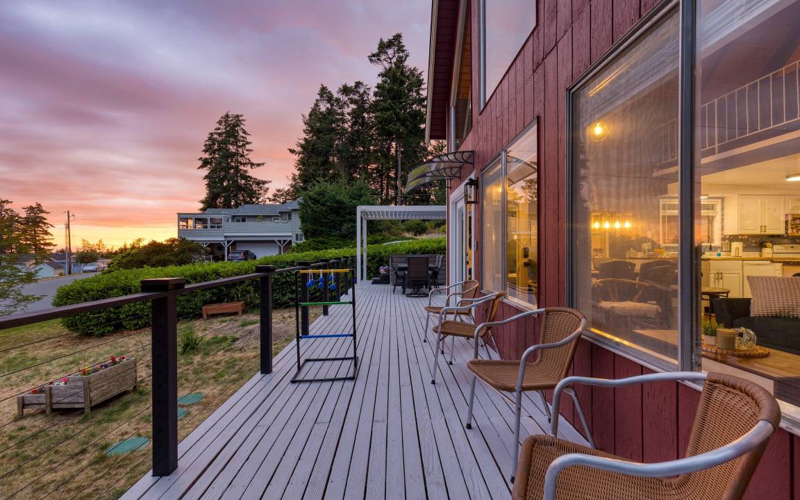 Photo of Patio Balcony in Oak Harbor