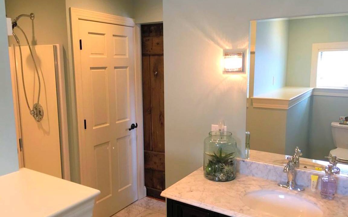 Photo of Bathroom in Steelville