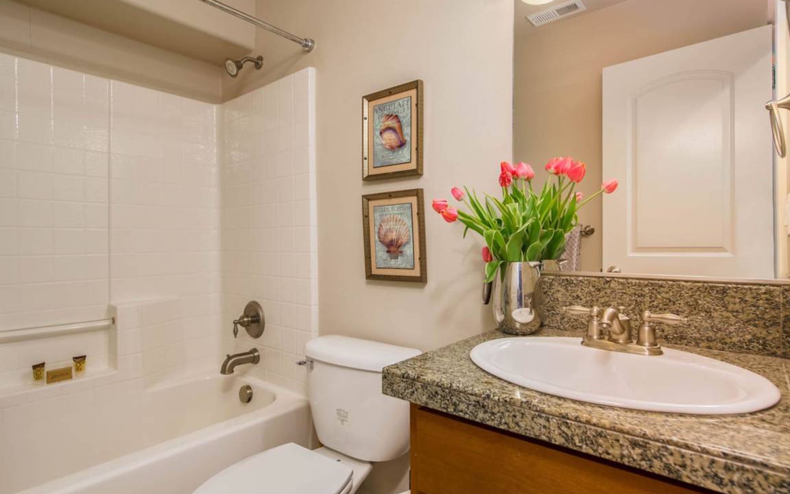 Photo of Bathroom in Rockaway Beach