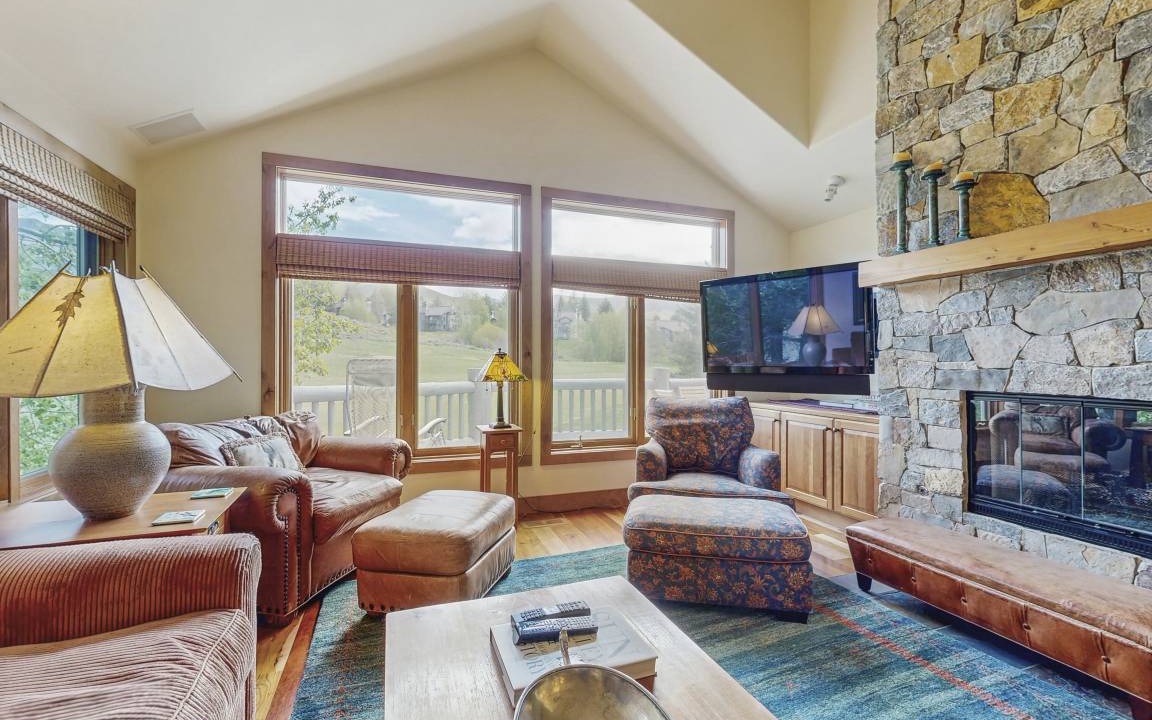Photo of Livingroom in Elkhorn Village