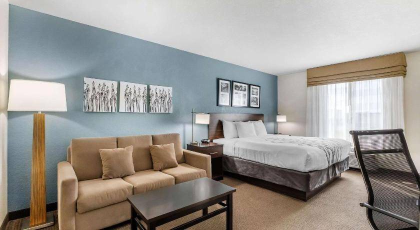 Photo of Livingroom in Ames
