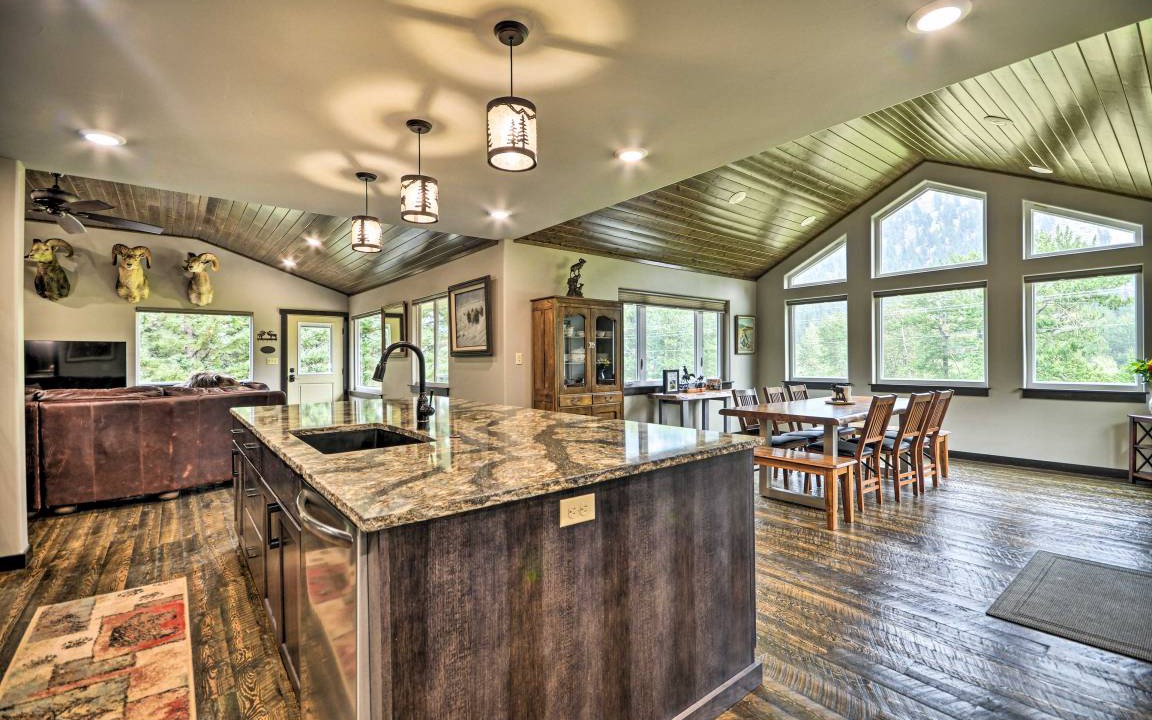 Photo of Livingroom in McLeod
