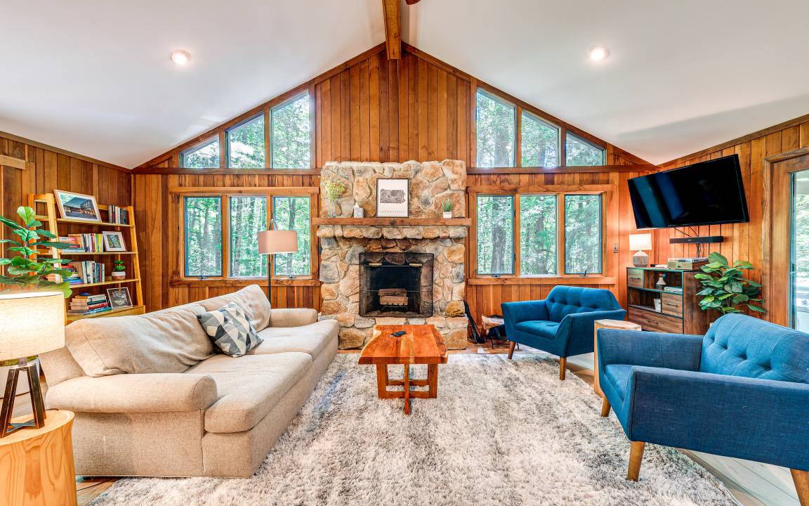 Photo of Livingroom in Pocono Pines