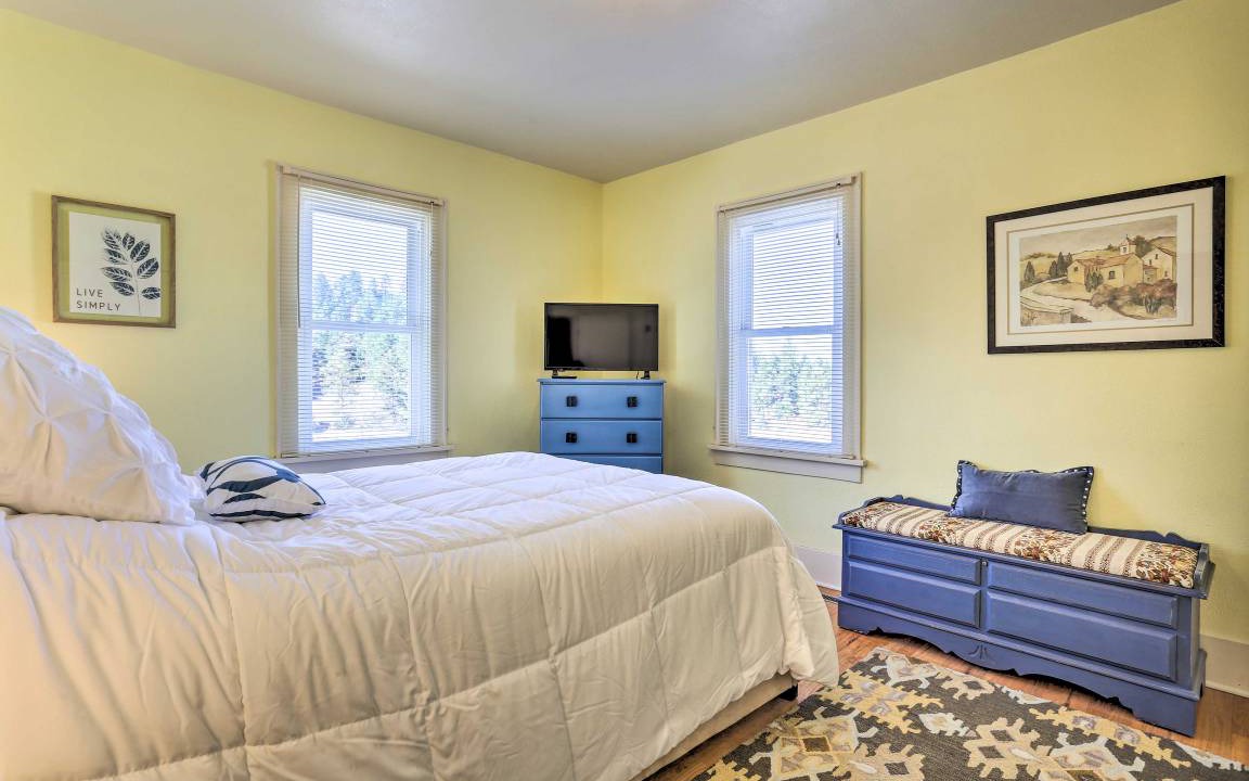 Photo of Bedroom in Deadwood