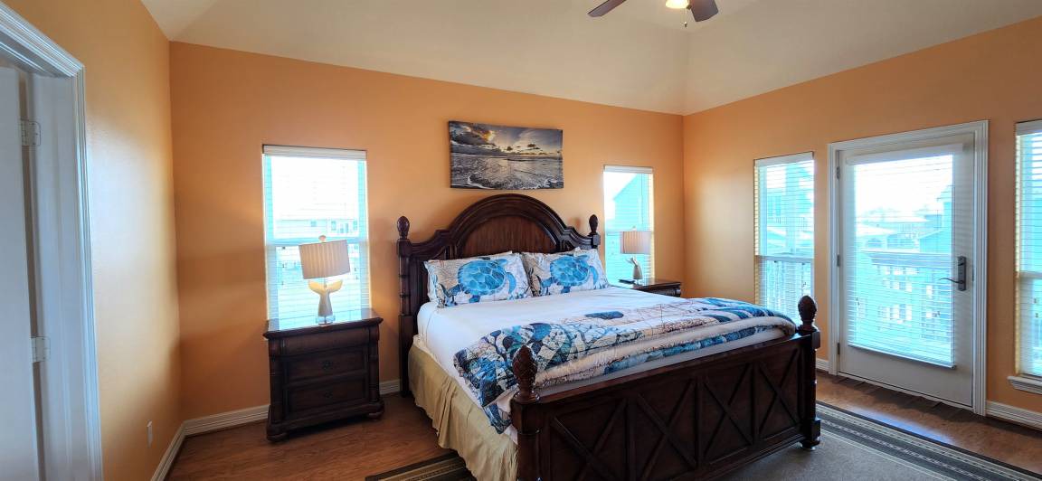 Photo of Bedroom in Pointe San Luis
