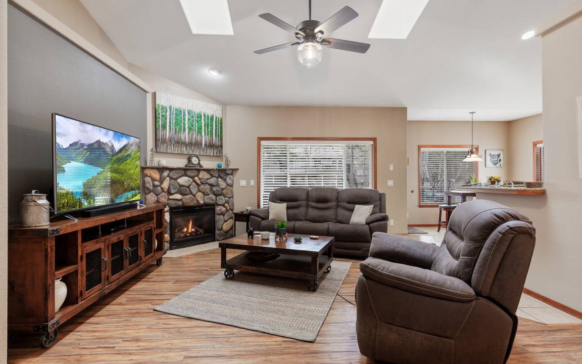 Photo of Livingroom in Clarksville