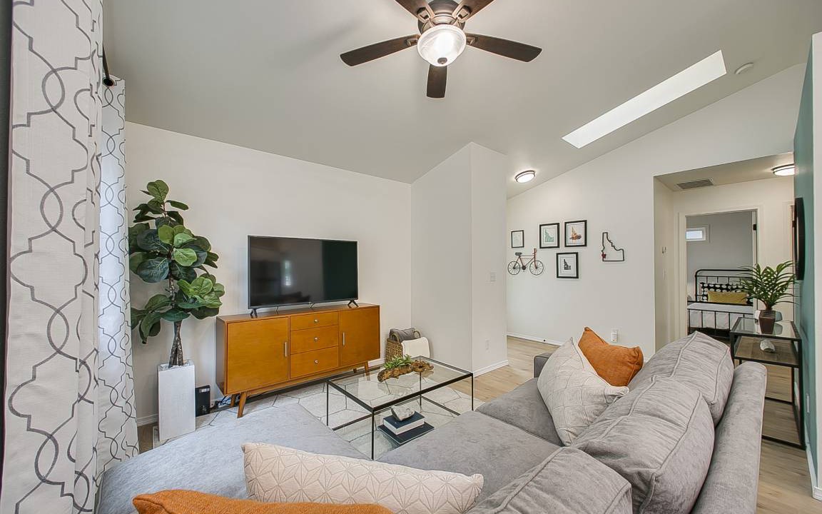 Photo of Livingroom in Sunset
