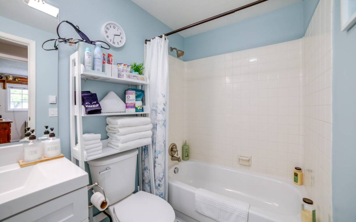 Photo of Bathroom in Idaho Falls