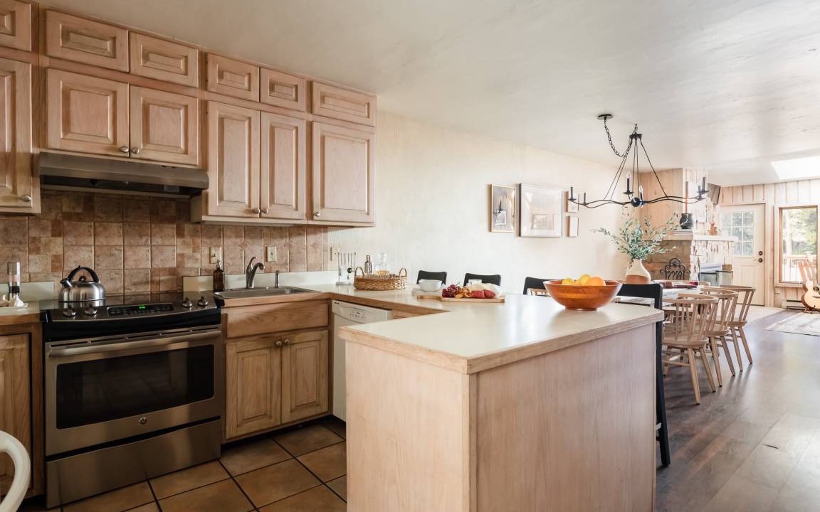Photo of Kitchen in Four O'Clock