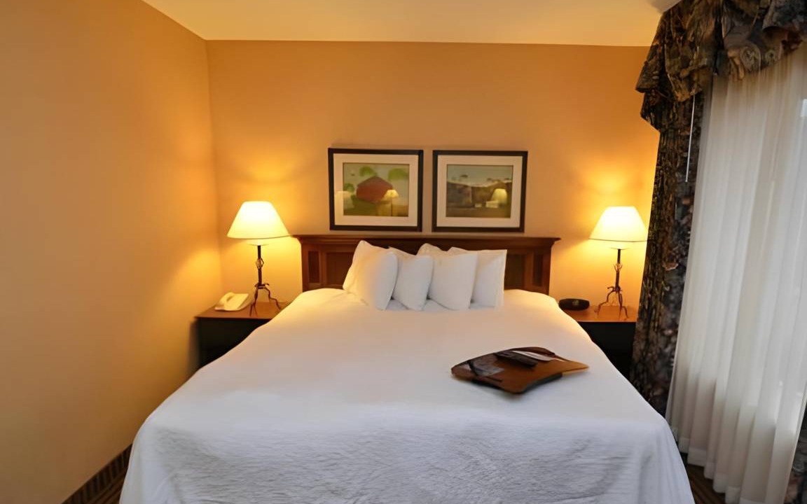 Photo of Bedroom in State College