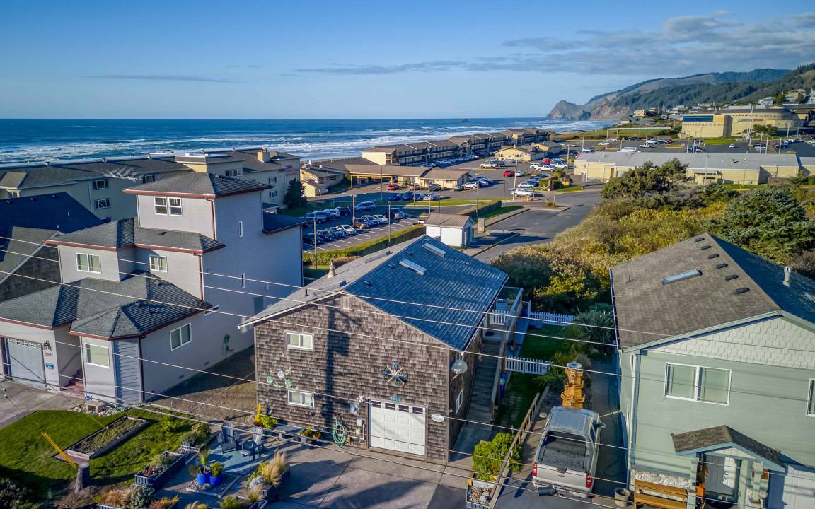 Photo of Others in Lincoln City