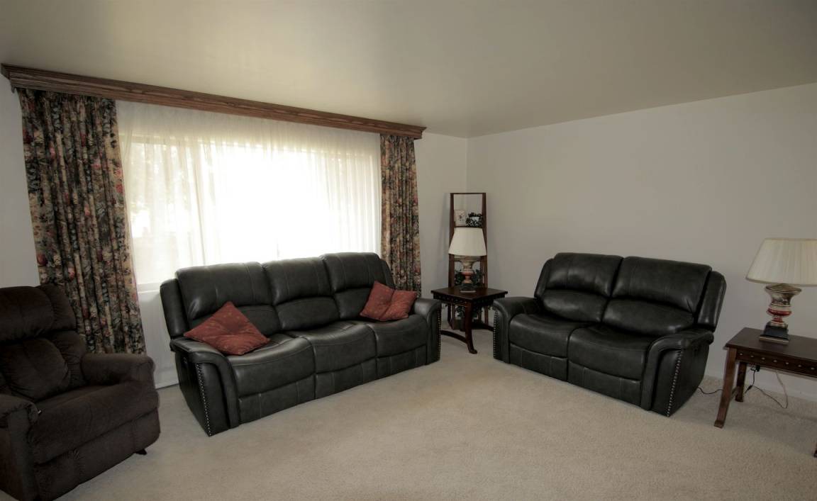 Photo of Livingroom in Monticello