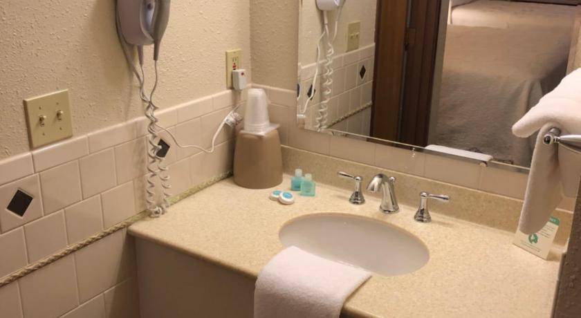 Photo of Bathroom in Gardiner
